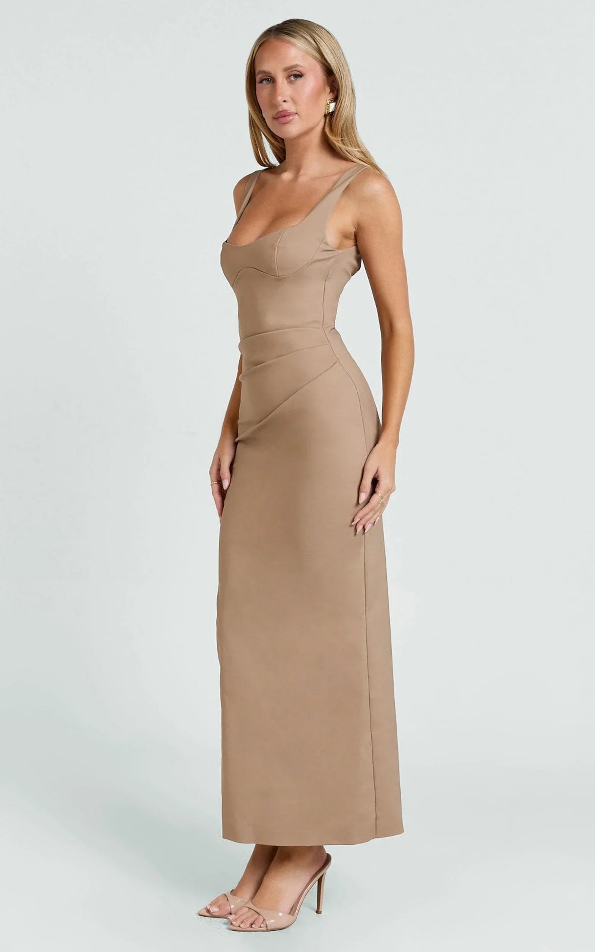 Benita Midi Dress - Scoop Neck Ruched Fitted Dress in Mocha