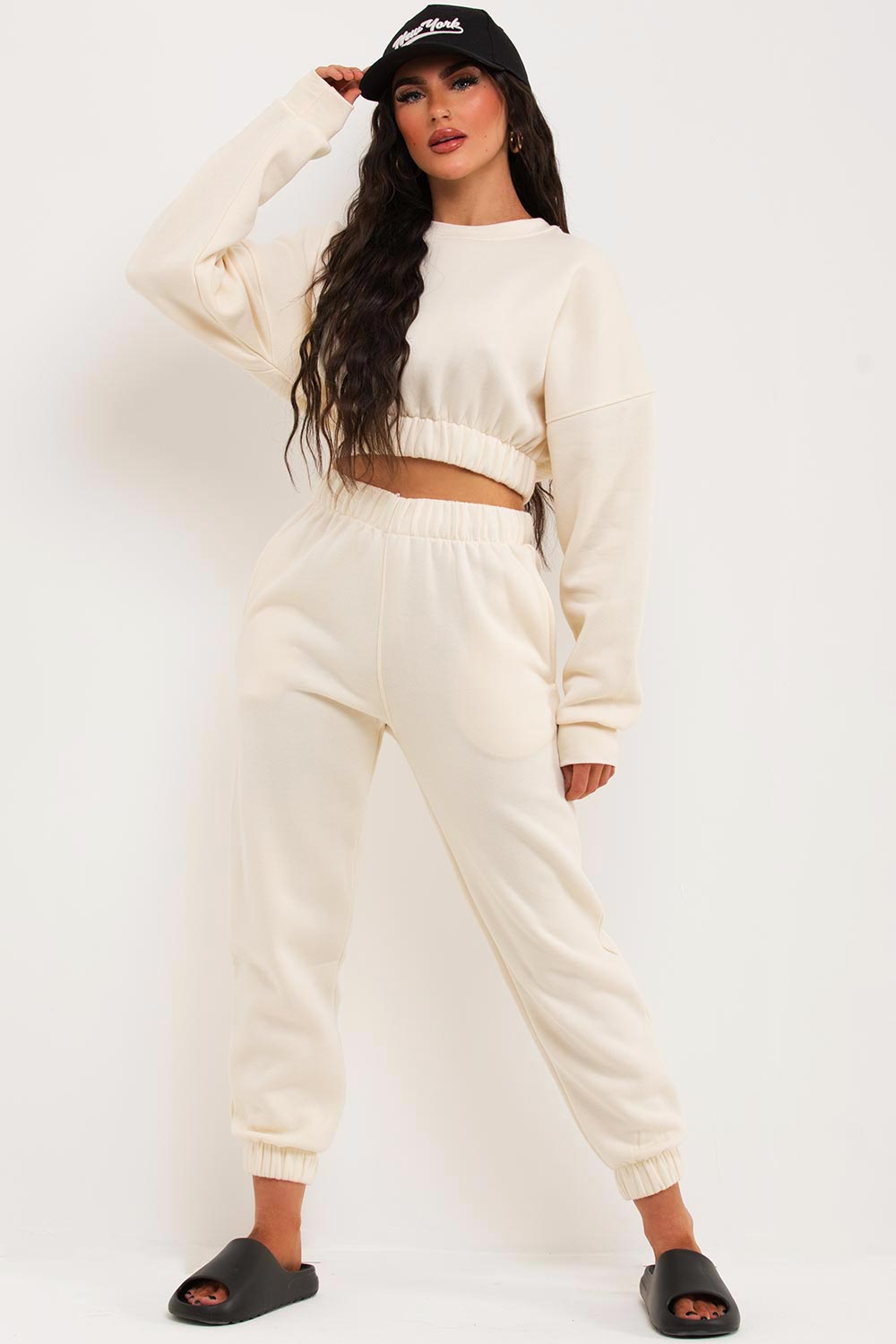 Crop Sweatshirt And Joggers Tracksuit Oatmeal