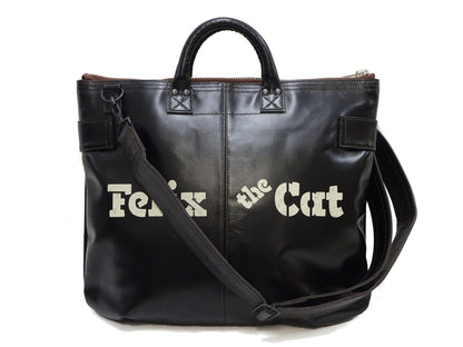 TOYS McCOY Men's Felix the Cat Leather Shoulder Bag - Black Horsehide, U.S. Air Force Helmet Bag Inspired, Made in Japan (TMA2523 031 Black)